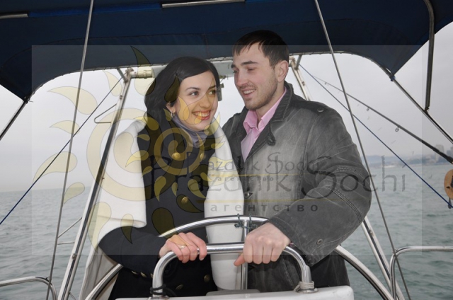 Романтичная прогулка на яхте в Сочи